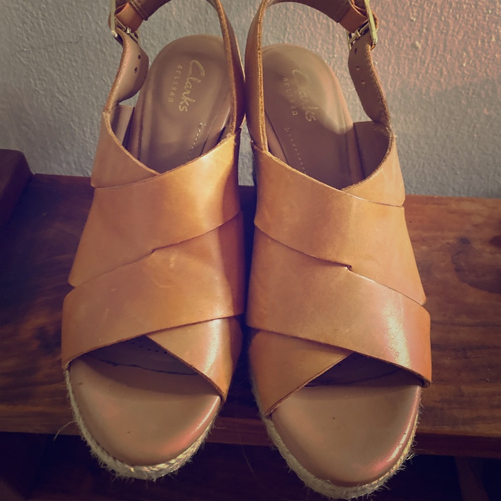 Clarks wedge size 6